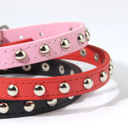 Collar para perro o gato con remaches rosado
